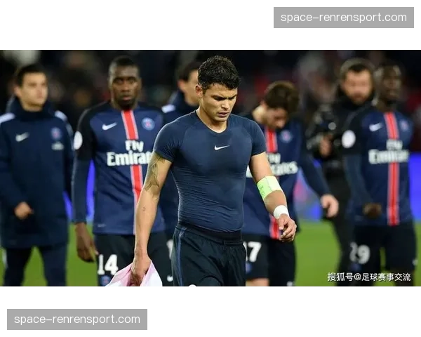 特写：马赛对阵雷恩，一次精心设计的角球战术如何撕开对手防线