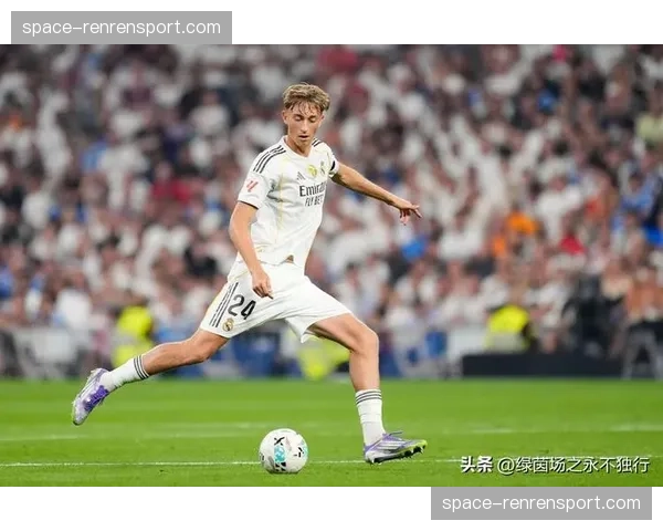 夏季转会窗口临近，欧冠四强球队引援计划引发关注